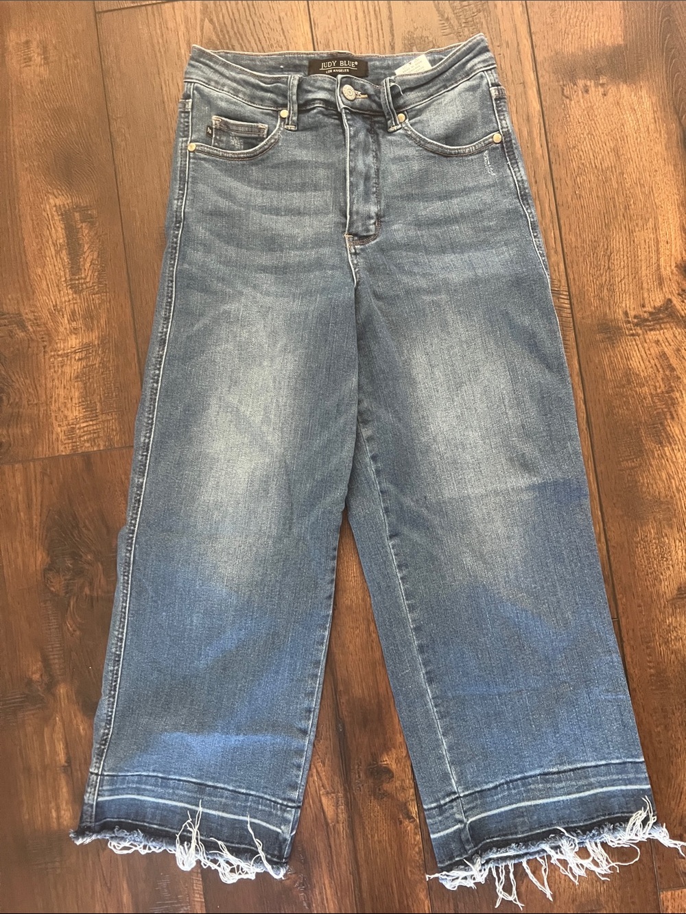 Judy Blue Wide Leg Cropped Frayed Hem Jeans